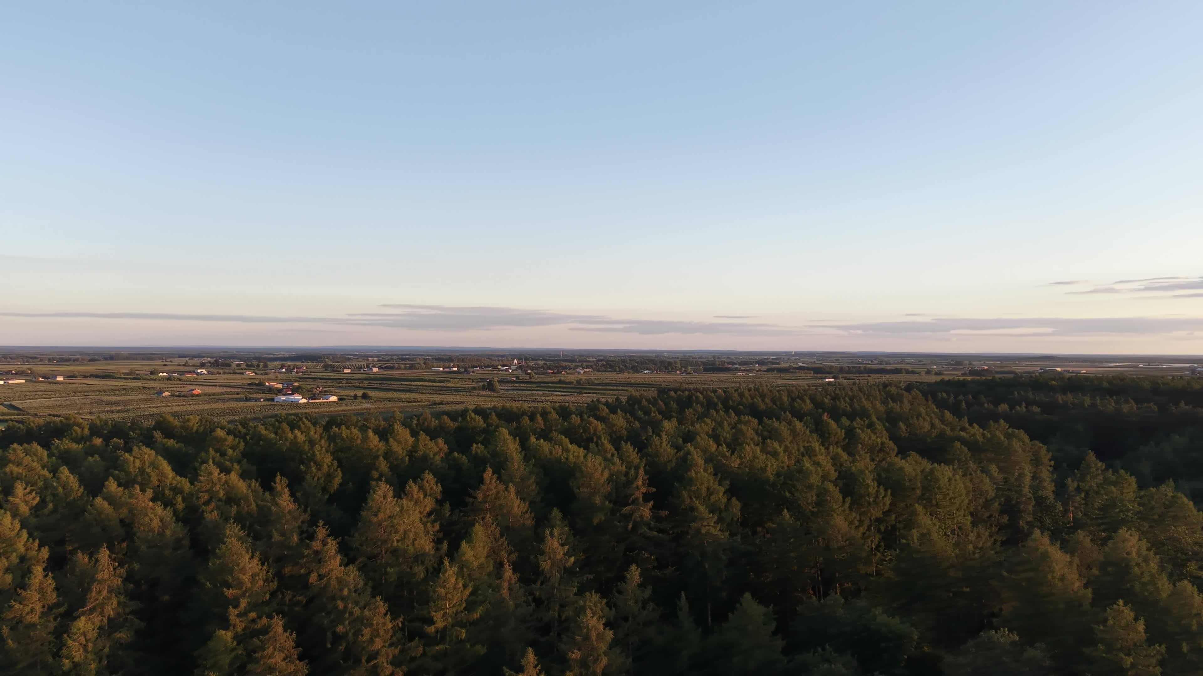 dji_fly_20260811_193510_0006_1786472300933_video_001 - A drone video from Wojciech Nowociń's portfolio on LetsFly.