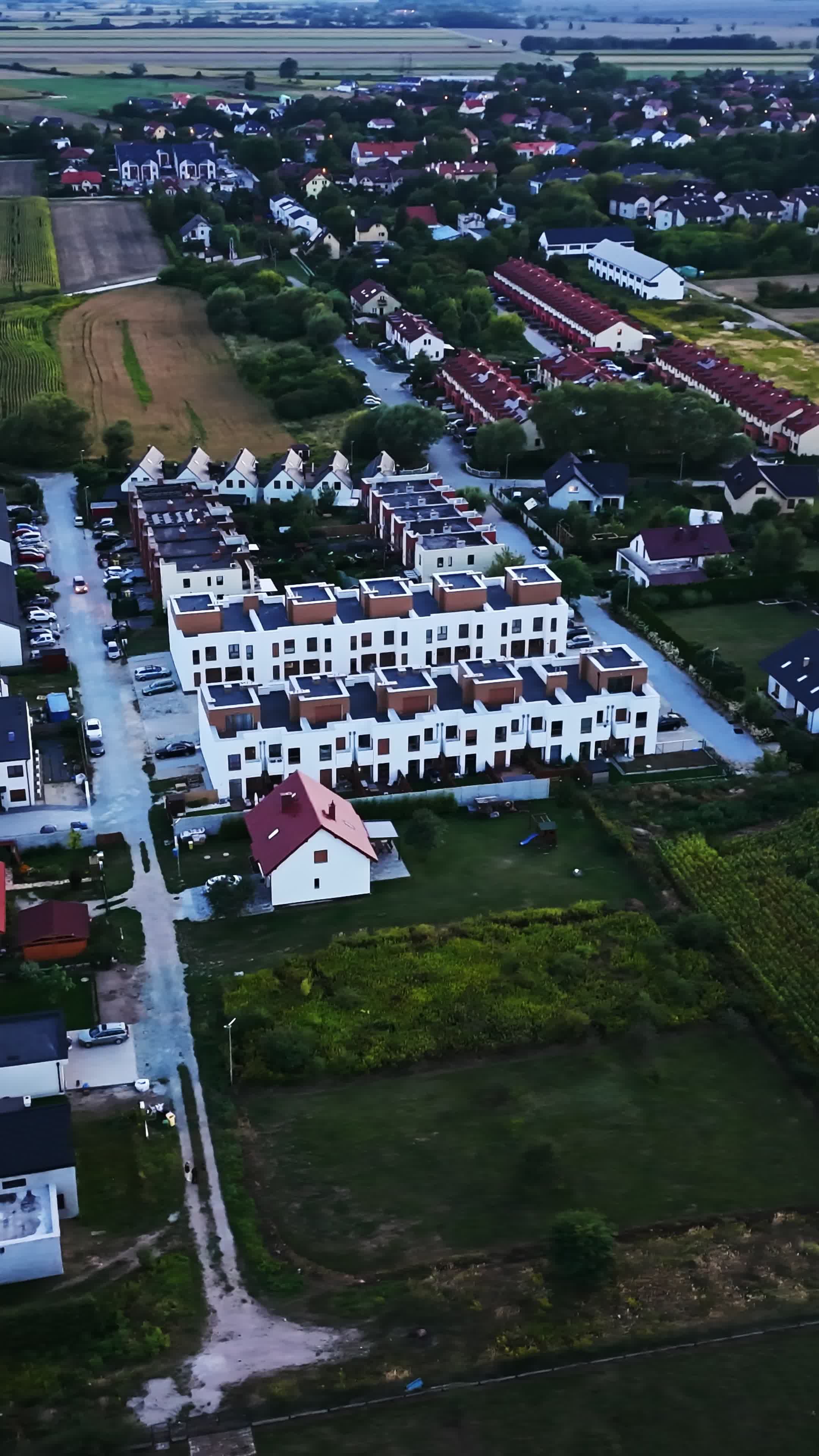 promocyjne - A drone video from Mateusz Chachuła's portfolio on LetsFly.