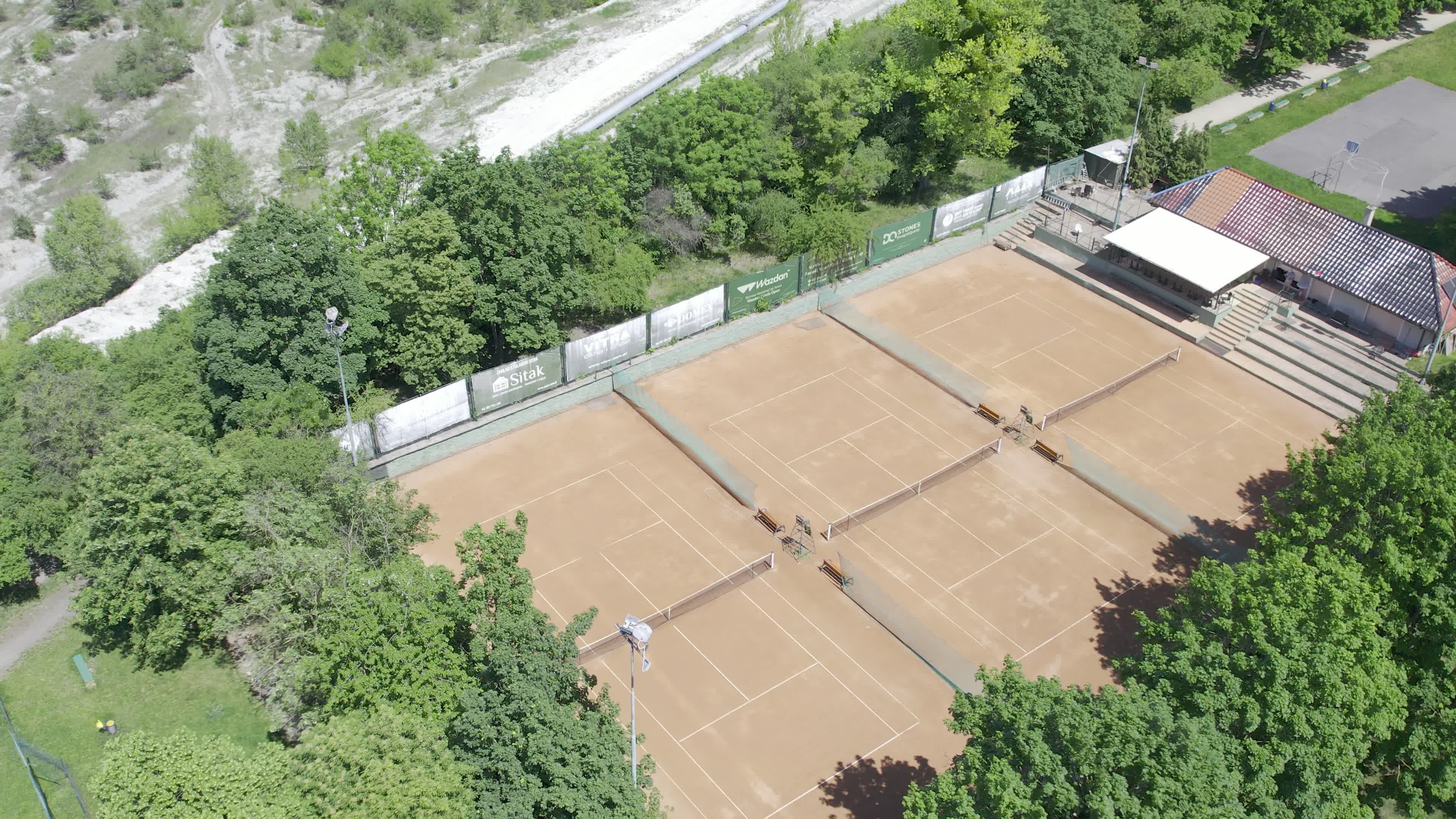 tenis - A drone video from Mikołaj Duraj's portfolio on LetsFly.