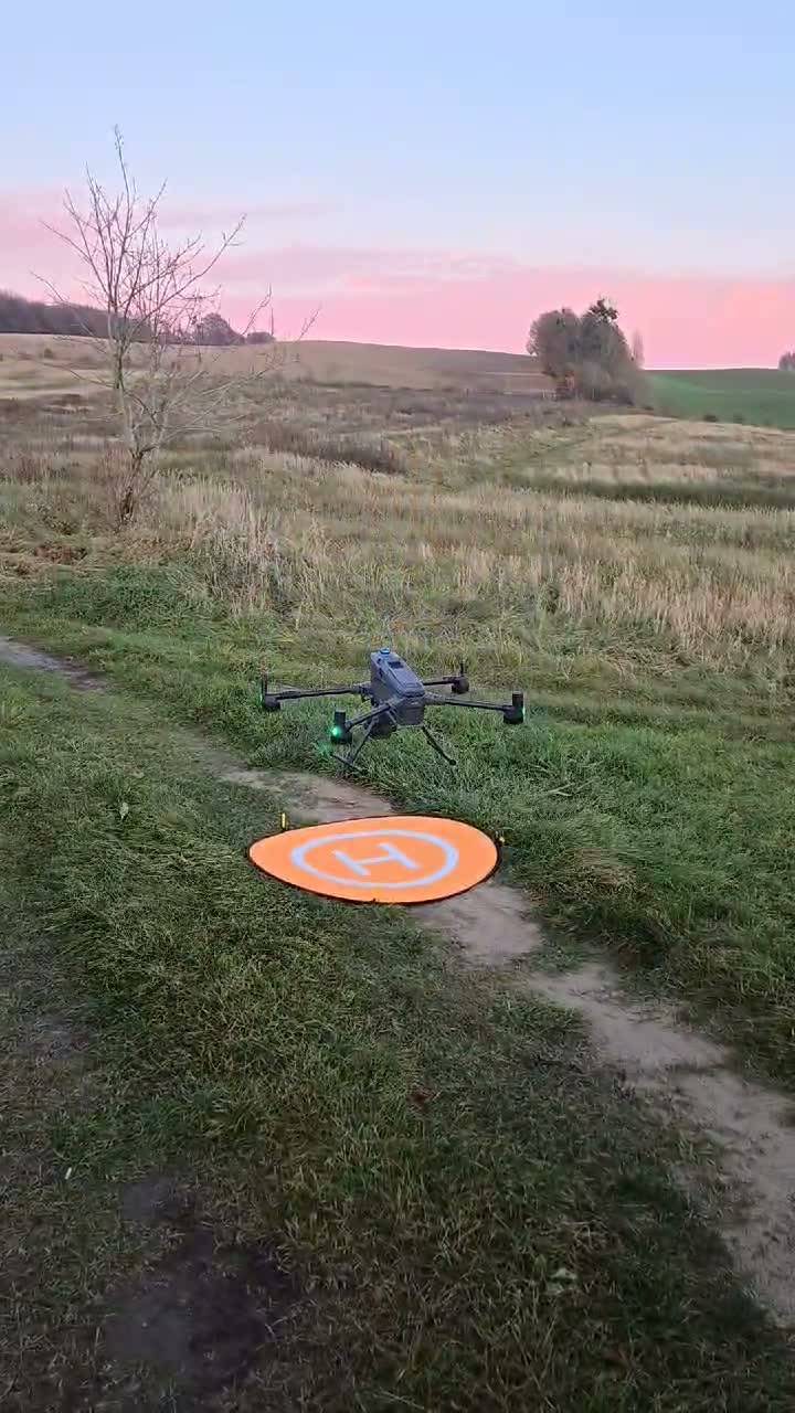 Dron - A drone video from Mariusz Wilamowski's portfolio on LetsFly.