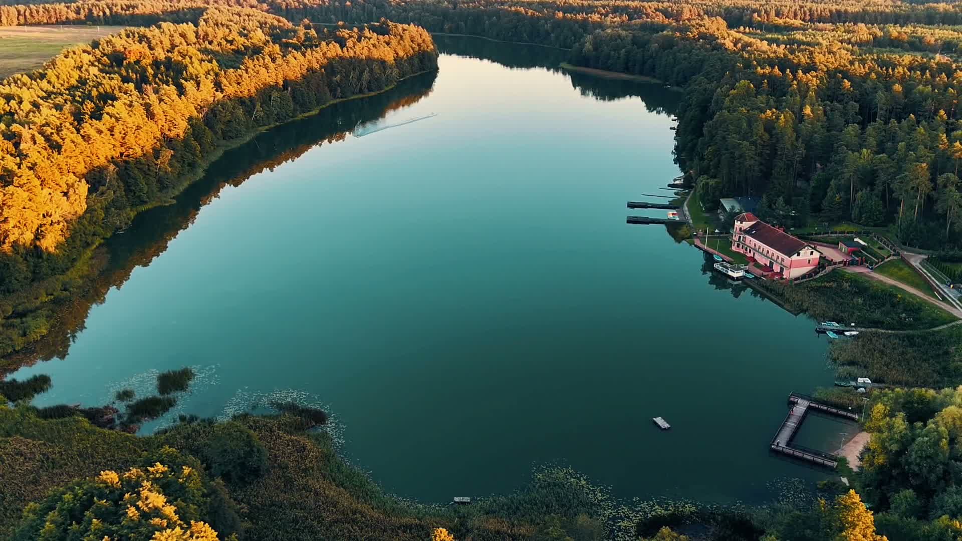 Film z drona w portfolio na LetsFly. Autor: Dominik Smoliński.