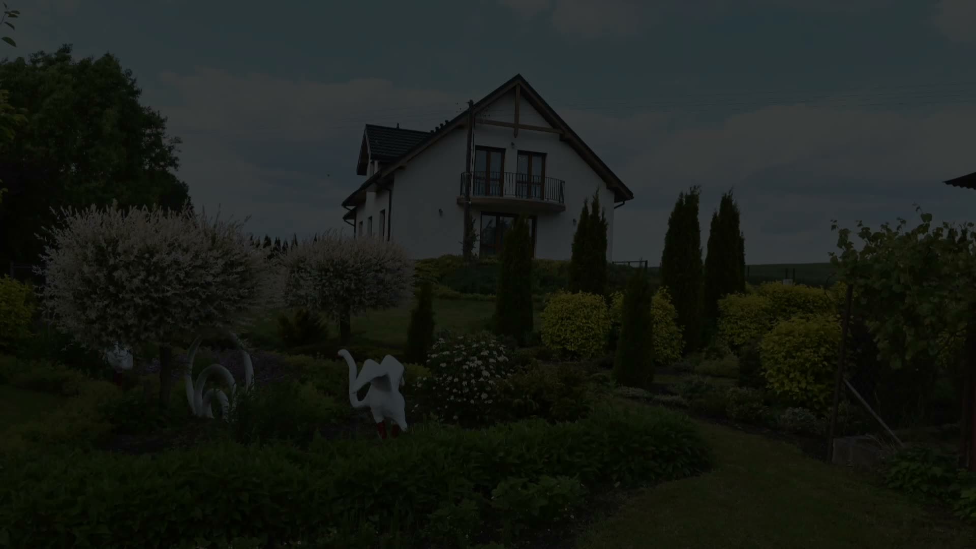 1000034264 - A drone video from Mariusz Mitros Visuals's portfolio on LetsFly.