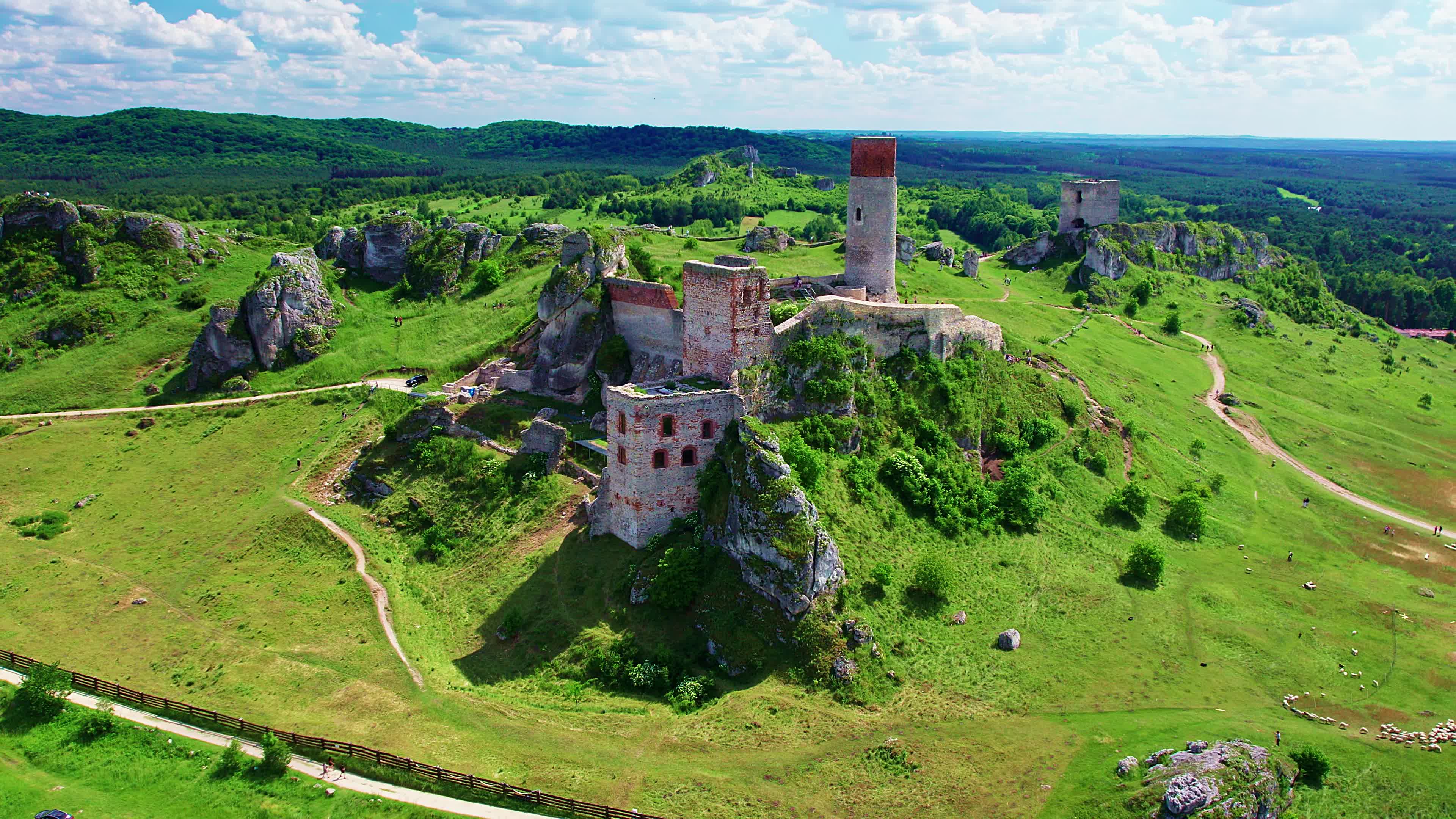 olsztyn_yt.mov - A drone video from Mikołaj Duraj's portfolio on LetsFly.