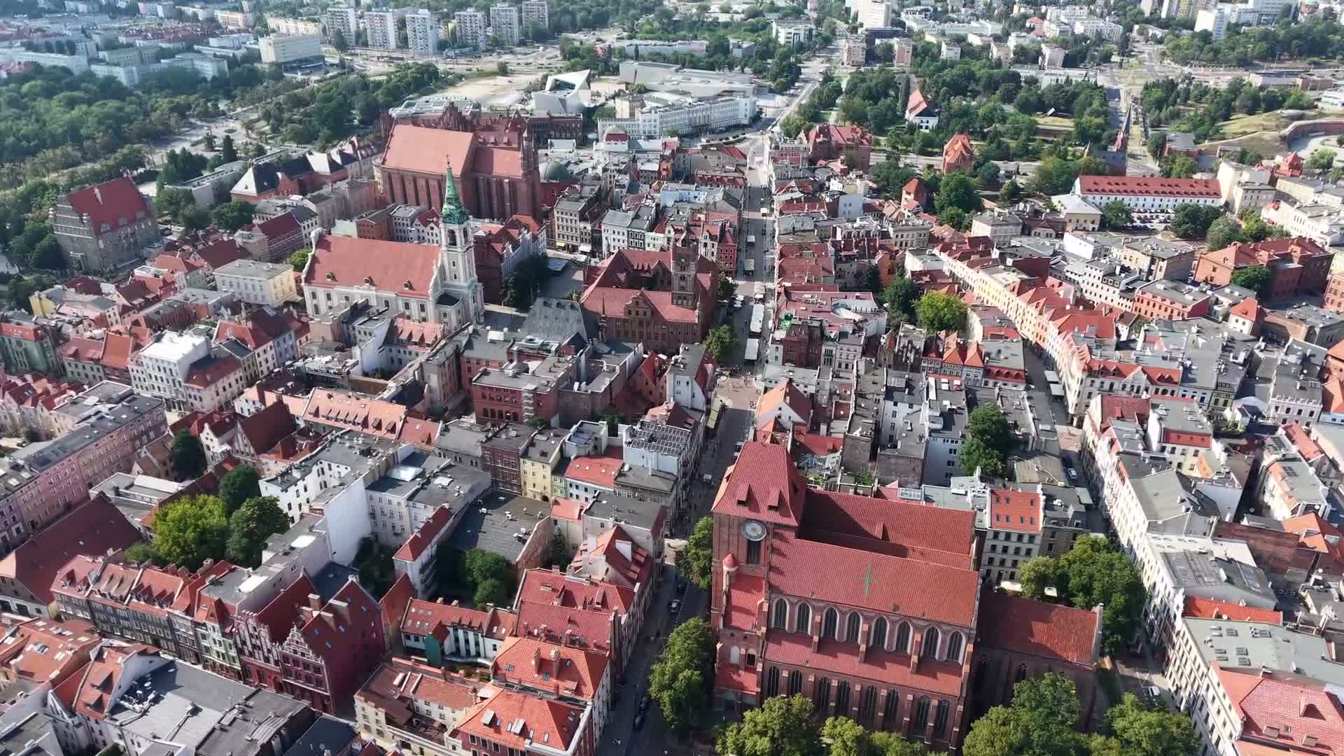 1000036046 - A drone video from Kacper Turczyn's portfolio on LetsFly.